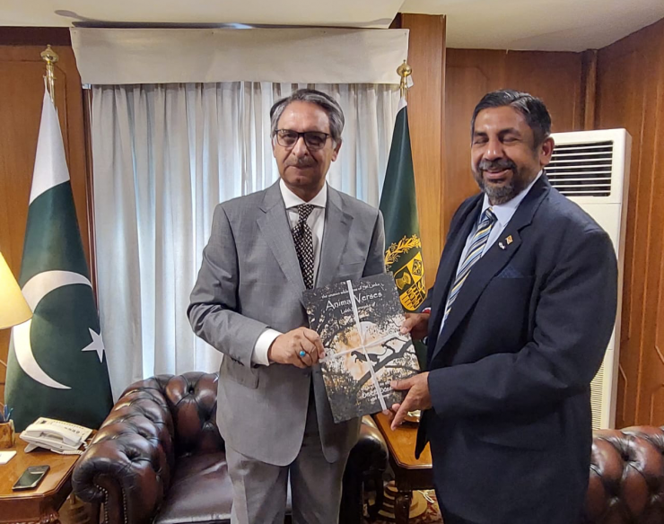 Foreign Minister HonJalil Abbas Jilani welcomed new High Commissioner Admiral Ravindra C Wijegunaratne (Retd)