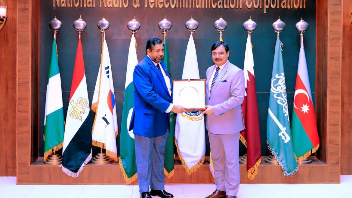 High Commissioner Visits NRTC