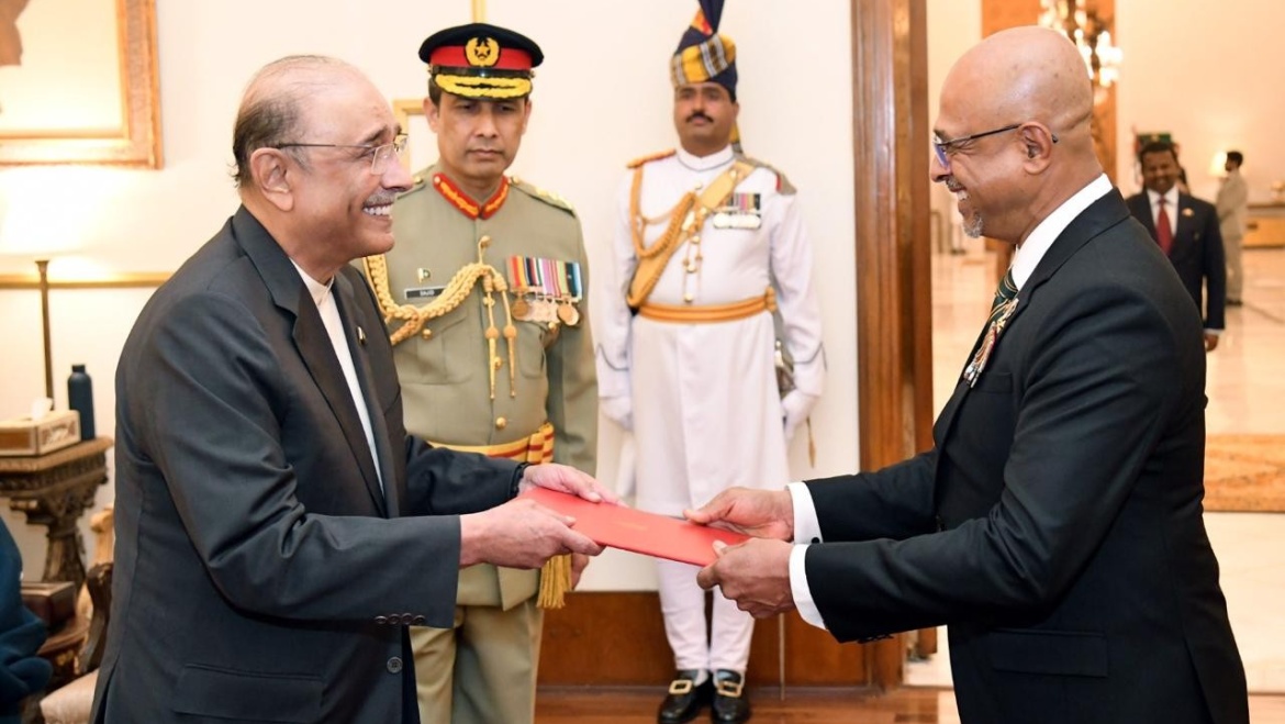 High Commissioner of Sri Lanka to Pakistan presents credentials