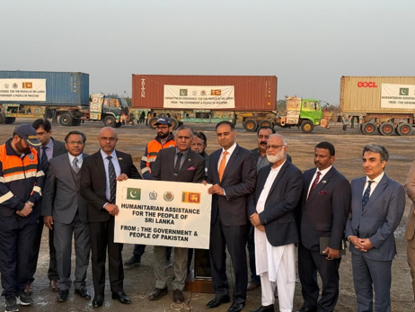 Pakistan dispatches Relief Items to Sri Lanka